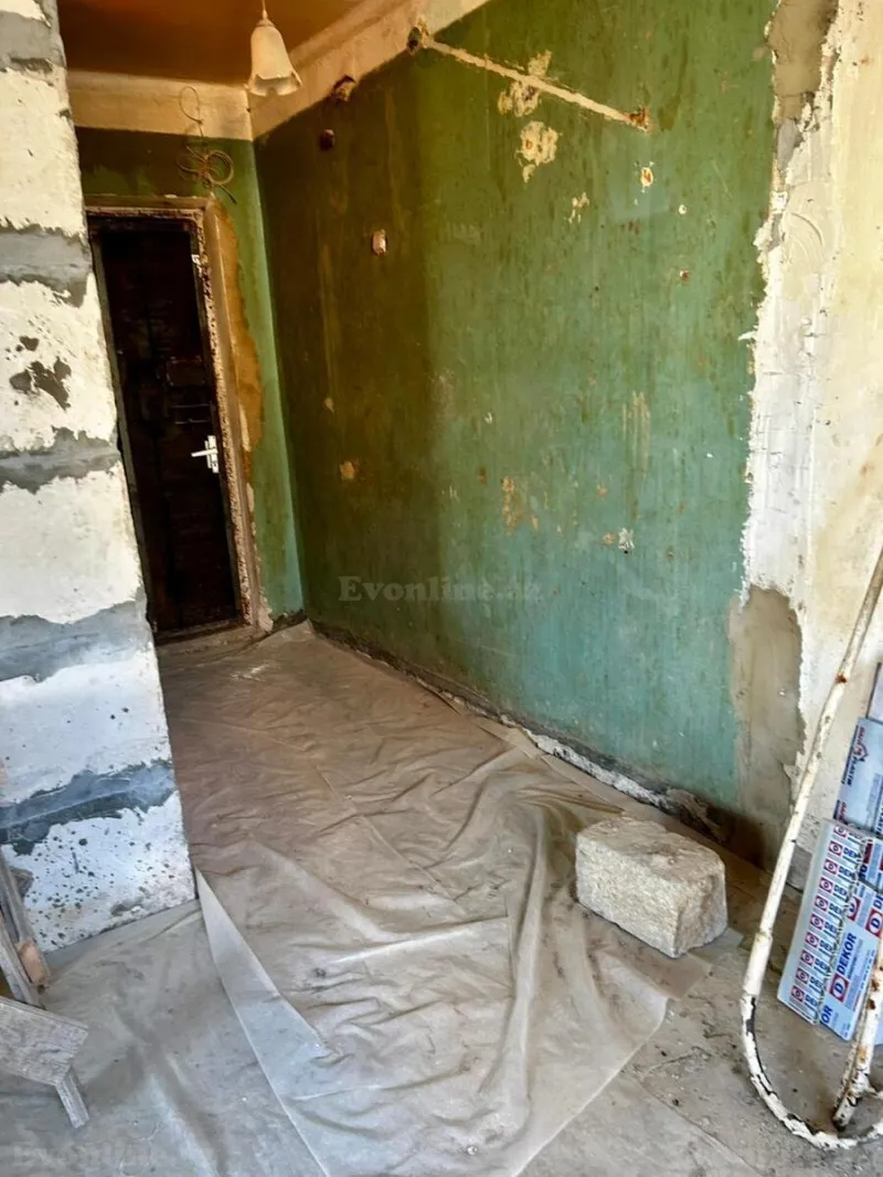 Satılır 2 otaqlı Mənzil Köhnə tikili 40 m² Yasamal r. - şəkil 7