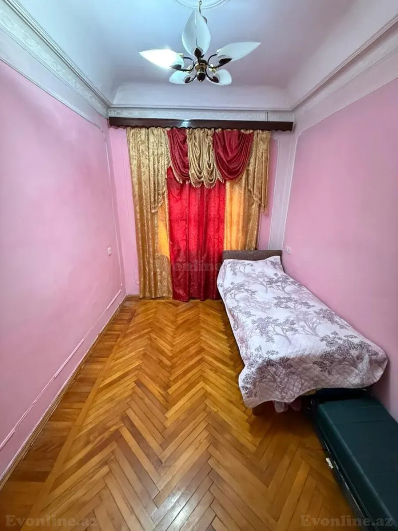 Satılır 3 otaqlı Mənzil Köhnə tikili 85 m² Xalqlar Dostluğu m. - şəkil 4