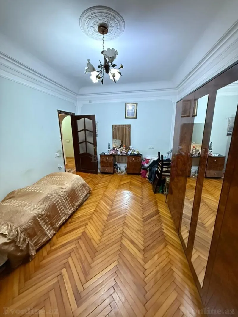 Satılır 3 otaqlı Mənzil Köhnə tikili 85 m² Xalqlar Dostluğu m. - şəkil 5