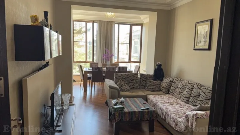 Satılır 3 otaqlı Mənzil Köhnə tikili 85 m² Nəsimi r. - şəkil 4