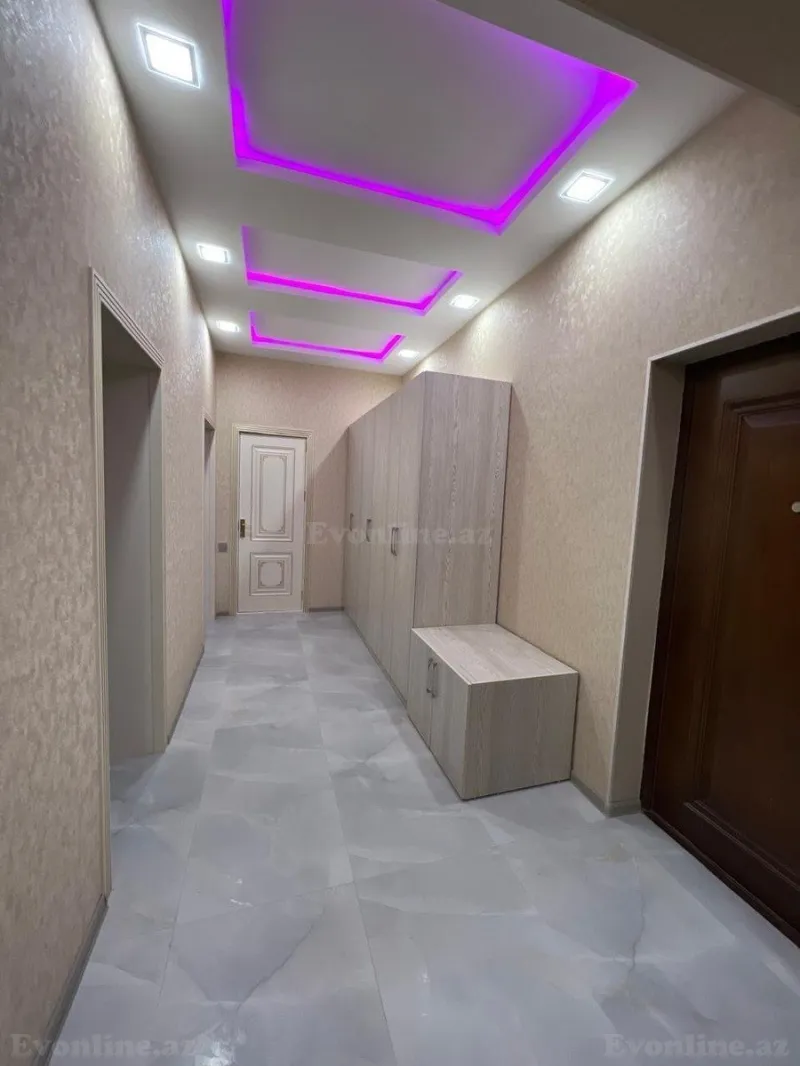 2 otaqlı Mənzil 95 m² İnşaatçılar m. Kirayə verilir