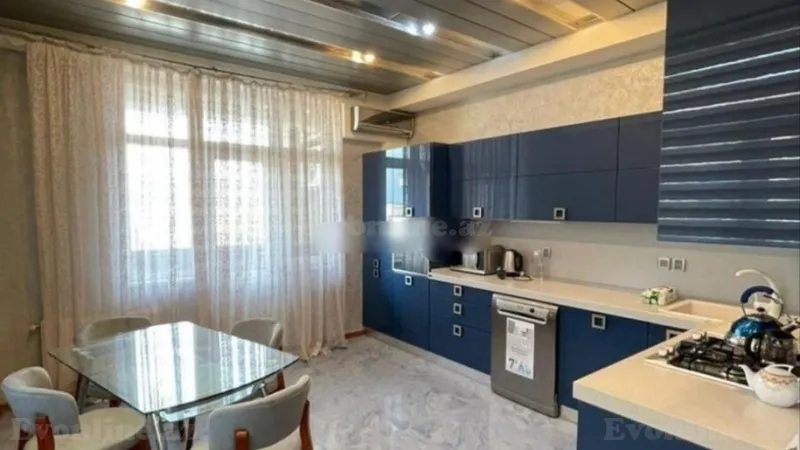 Kirayə verilir 3 otaqlı Mənzil Yeni tikili 150 m² 8 Noyabr m. - şəkil 2