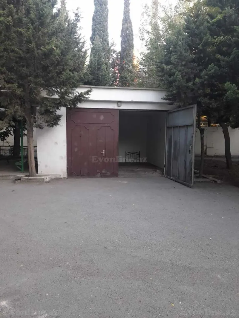 Satılır Qaraj 30 m² 8-ci kilometr