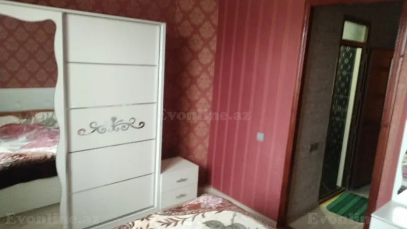 Satılır 4 otaqlı Mənzil Köhnə tikili 80 m² Xəzər r. - şəkil 2