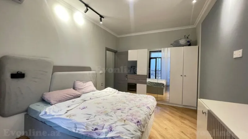 Satılır 2 otaqlı Mənzil Yeni tikili 82 m² 7-ci mikrorayon - şəkil 6