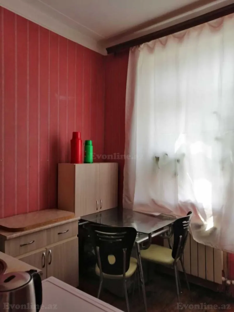 Satılır 2 otaqlı Mənzil Köhnə tikili 56.7 m² Koroğlu m.