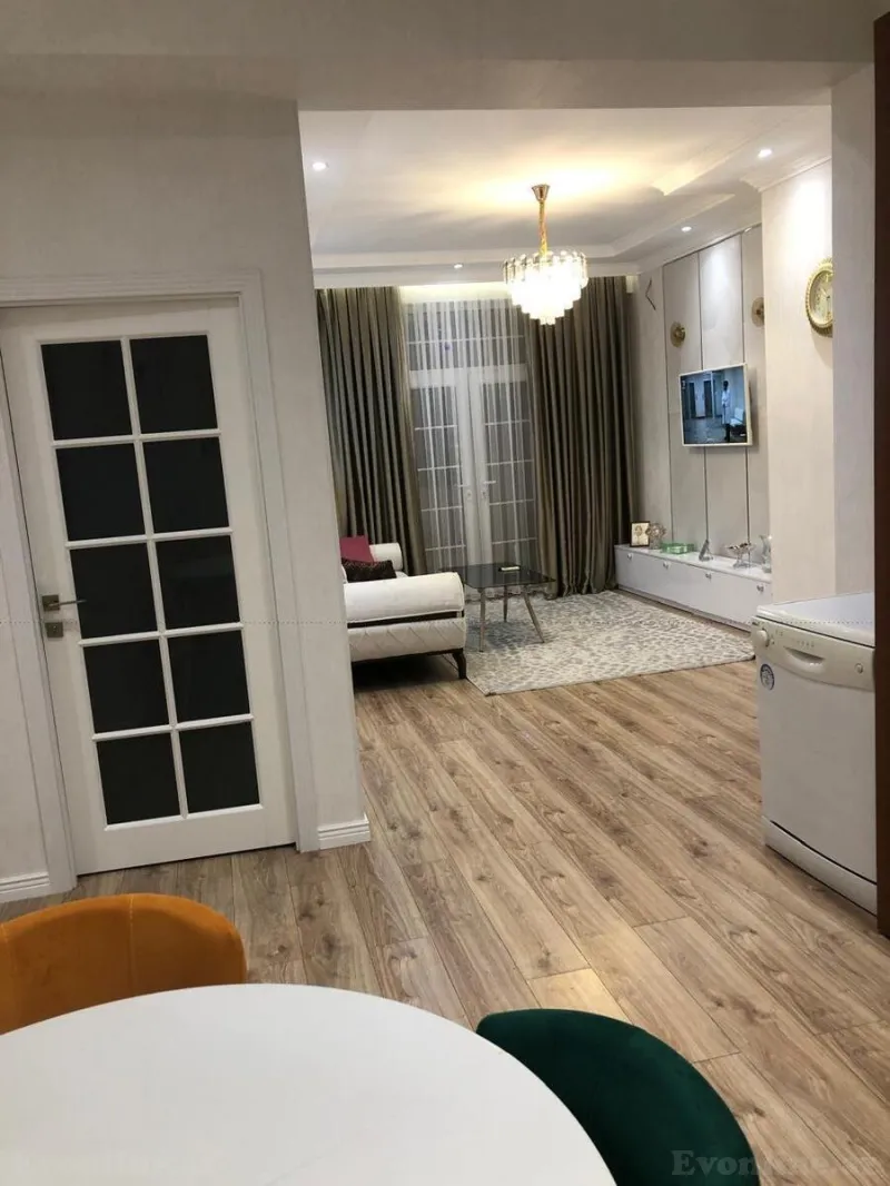 Kirayə verilir 2 otaqlı Mənzil Yeni tikili 70 m² 8-ci mikrorayon - şəkil 8
