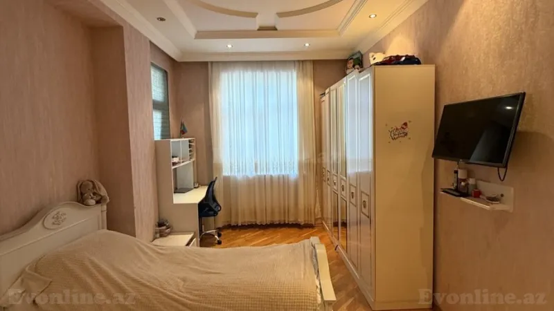 Satılır 4 otaqlı Mənzil Köhnə tikili 175 m² Binəqədi - şəkil 3