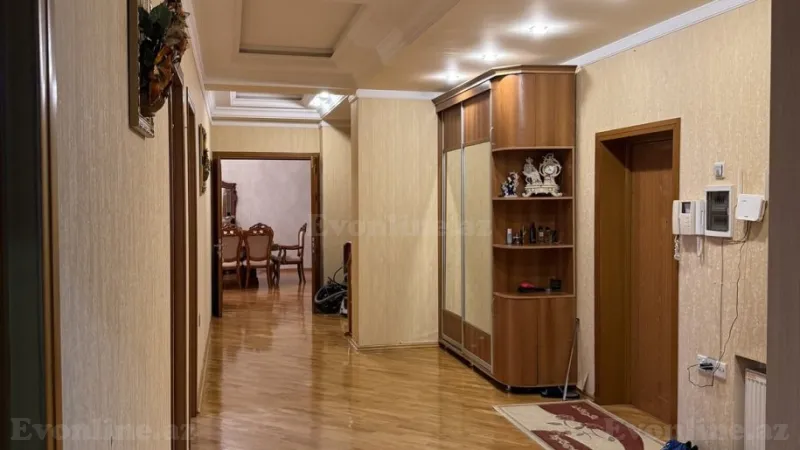 Satılır 4 otaqlı Mənzil Köhnə tikili 175 m² Binəqədi - şəkil 5