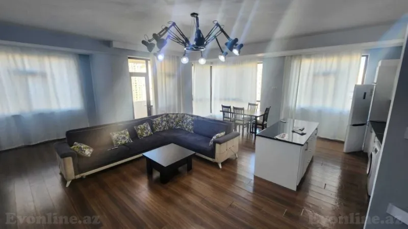 4 otaqlı Mənzil 156 m² Gənclik m. Satılır