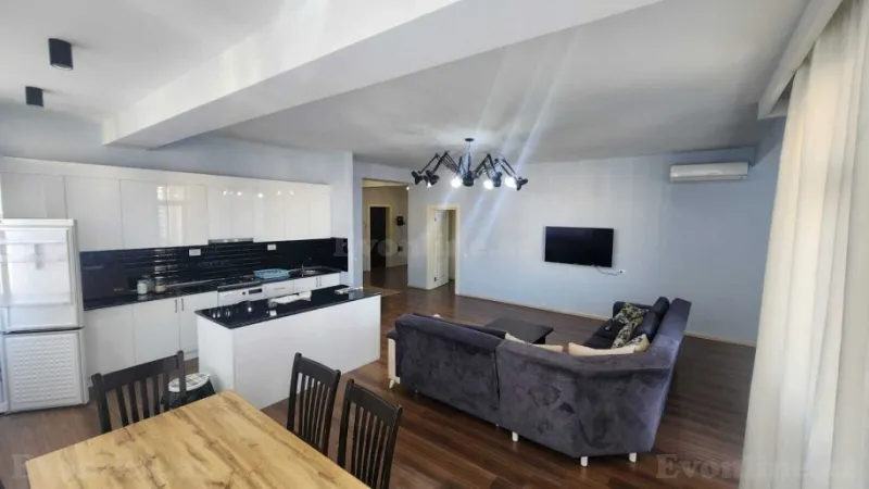Satılır 4 otaqlı Mənzil Yeni tikili 156 m² Gənclik m. - şəkil 3