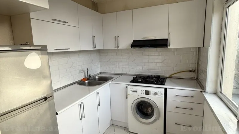 Kirayə verilir 2 otaqlı Mənzil Köhnə tikili 50 m² 1-ci mikrorayon - şəkil 4