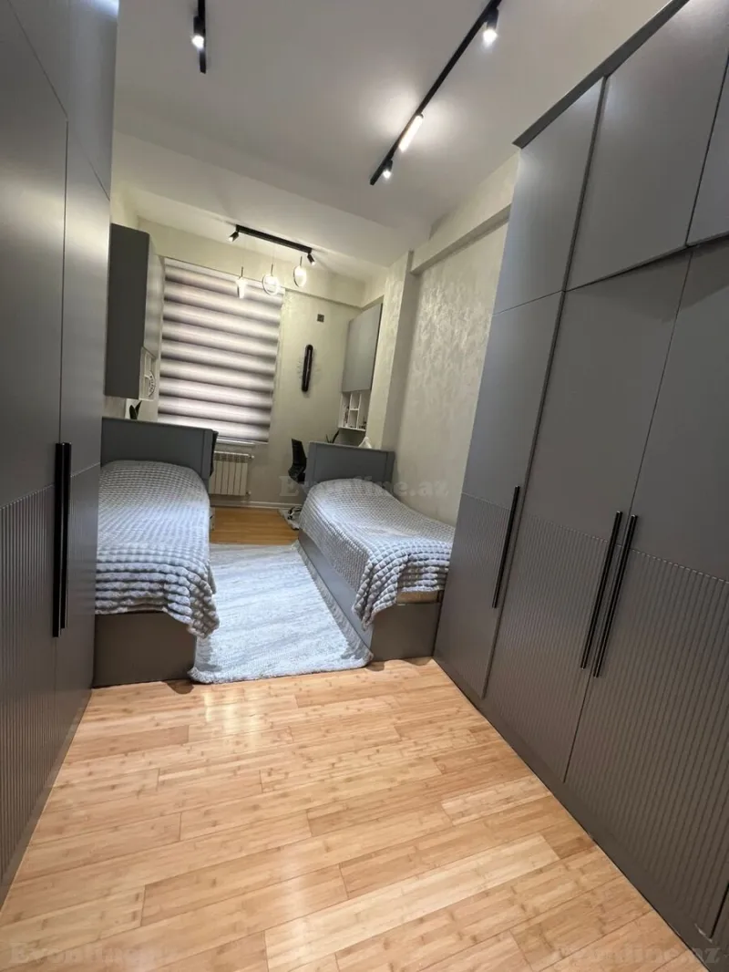 Satılır 4 otaqlı Mənzil Yeni tikili 151 m² İnşaatçılar m. - şəkil 13