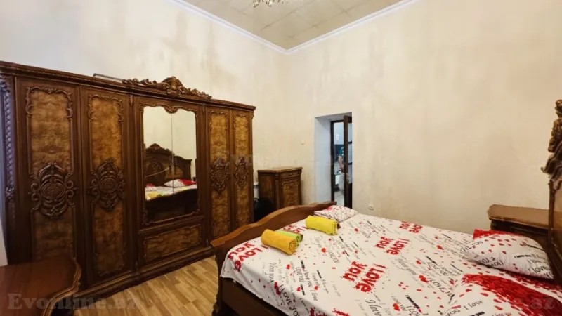 Satılır 3 otaqlı Mənzil Köhnə tikili 65 m² Sahil m. - şəkil 6