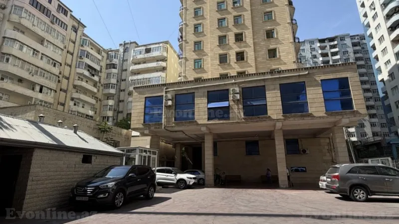Satılır 3 otaqlı Mənzil Yeni tikili 132 m² Nizami m. - şəkil 2