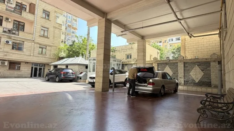 Satılır 3 otaqlı Mənzil Yeni tikili 132 m² Nizami m. - şəkil 5