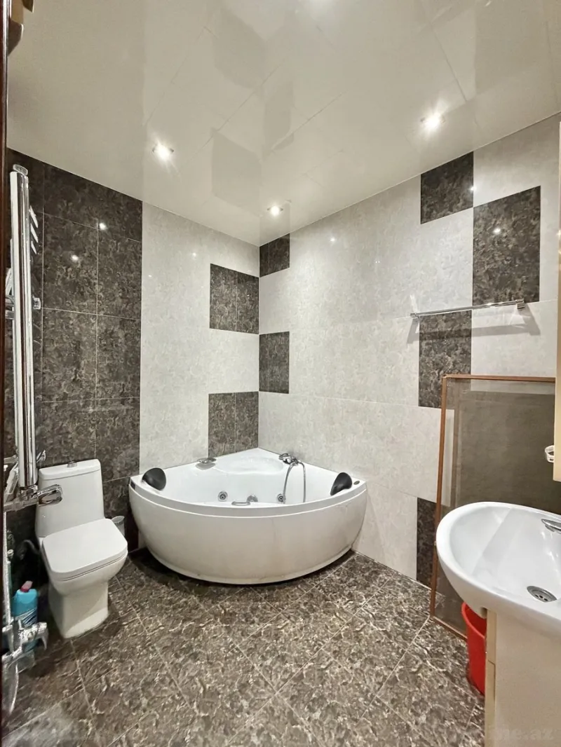 Satılır 3 otaqlı Mənzil Yeni tikili 132 m² Nizami m. - şəkil 9