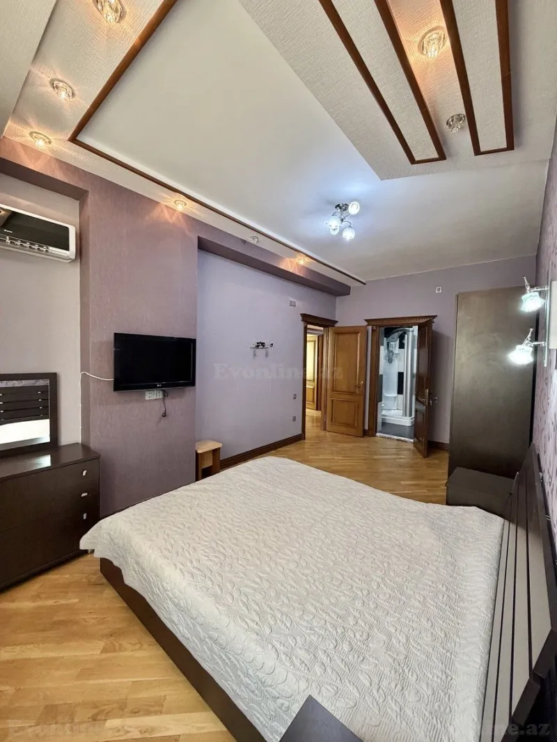 Satılır 3 otaqlı Mənzil Yeni tikili 132 m² Nizami m. - şəkil 11