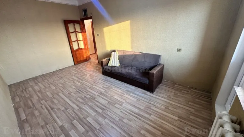 Satılır 2 otaqlı Mənzil Köhnə tikili 60 m² Suraxanı r. - şəkil 3