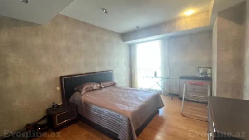 Kirayə verilir 4 otaqlı Mənzil Yeni tikili 180 m² 28 May m. - şəkil 8