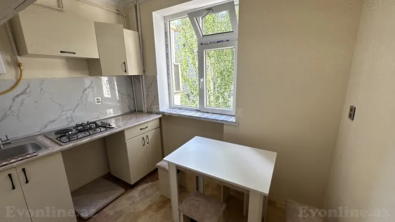 Satılır 1 otaqlı Mənzil Köhnə tikili 32 m² Neftçilər m. - şəkil 5