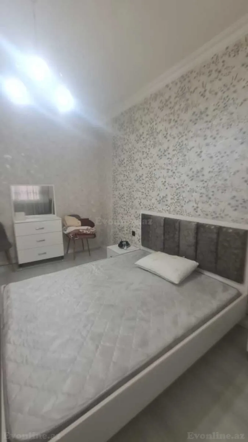 2 otaqlı Mənzil 60 m² 28 May m. Kirayə verilir