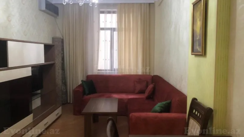 Satılır 2 otaqlı Mənzil Köhnə tikili 90 m² Elmlər Akademiyası m.