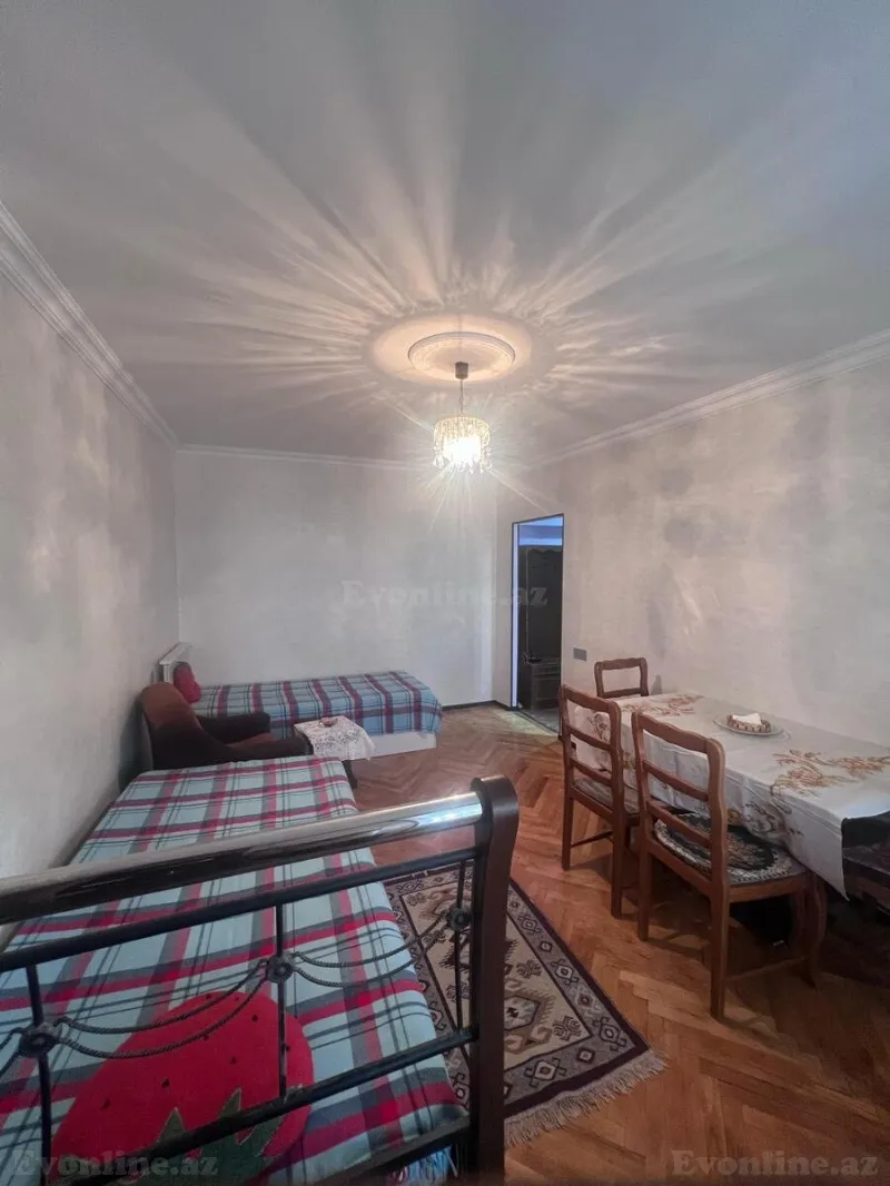 Kirayə verilir 1 otaqlı Mənzil Köhnə tikili 40 m² Yasamal