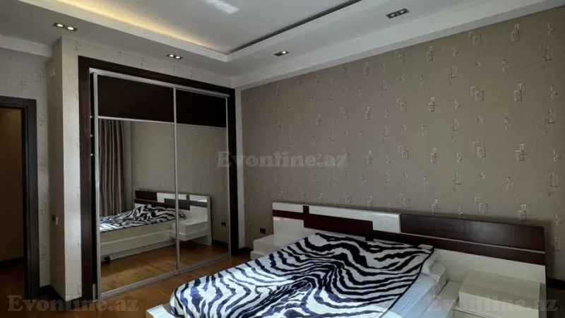 Satılır 4 otaqlı Mənzil Yeni tikili 222 m² Elmlər Akademiyası m. - şəkil 13