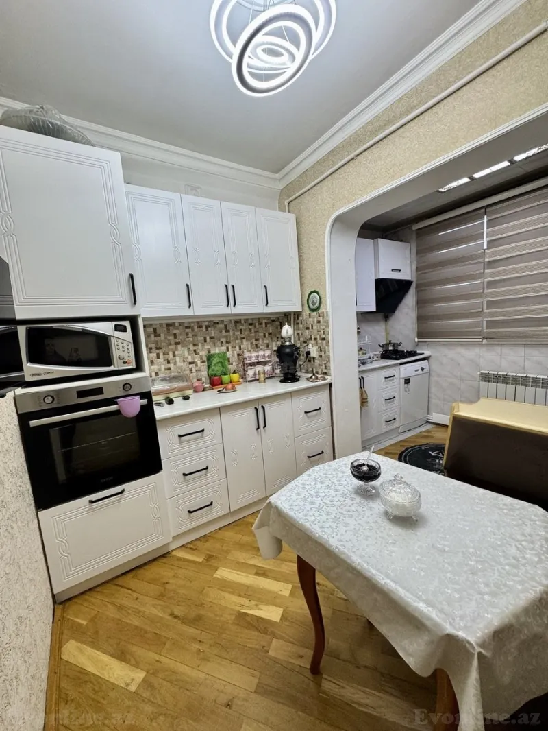 Satılır 3 otaqlı Mənzil Köhnə tikili 85 m² Yeni Yasamal - şəkil 6