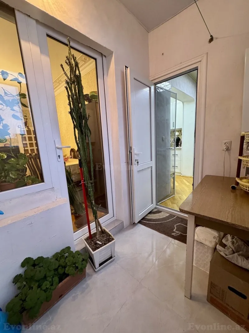 Satılır 3 otaqlı Mənzil Köhnə tikili 85 m² Yeni Yasamal - şəkil 10