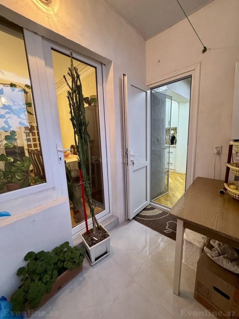 Satılır 3 otaqlı Mənzil Köhnə tikili 85 m² Yeni Yasamal - şəkil 15