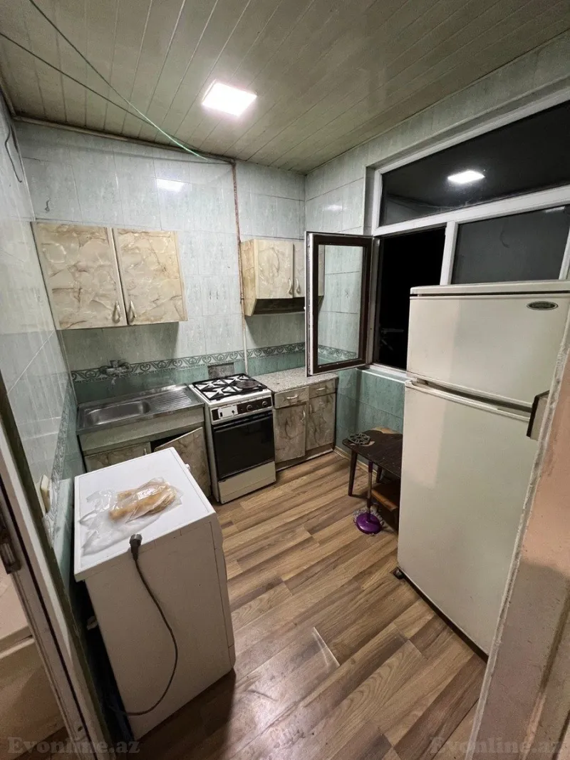 Satılır 2 otaqlı Mənzil Köhnə tikili 55 m² 6-cı mikrorayon - şəkil 15