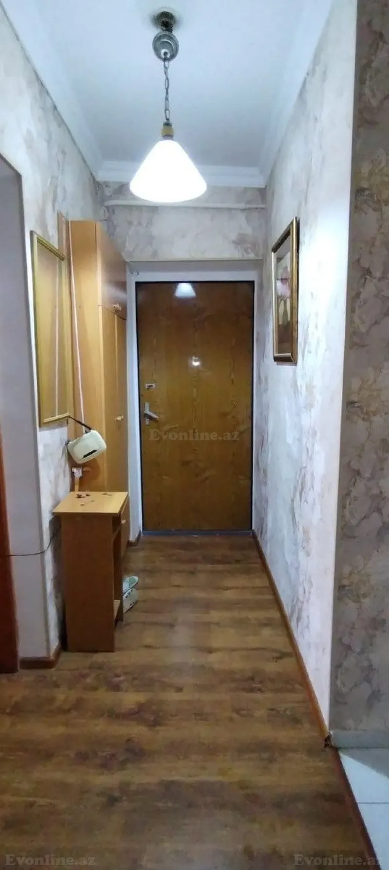 3 otaqlı Mənzil 70 m² Elmlər Akademiyası m. Kirayə verilir
