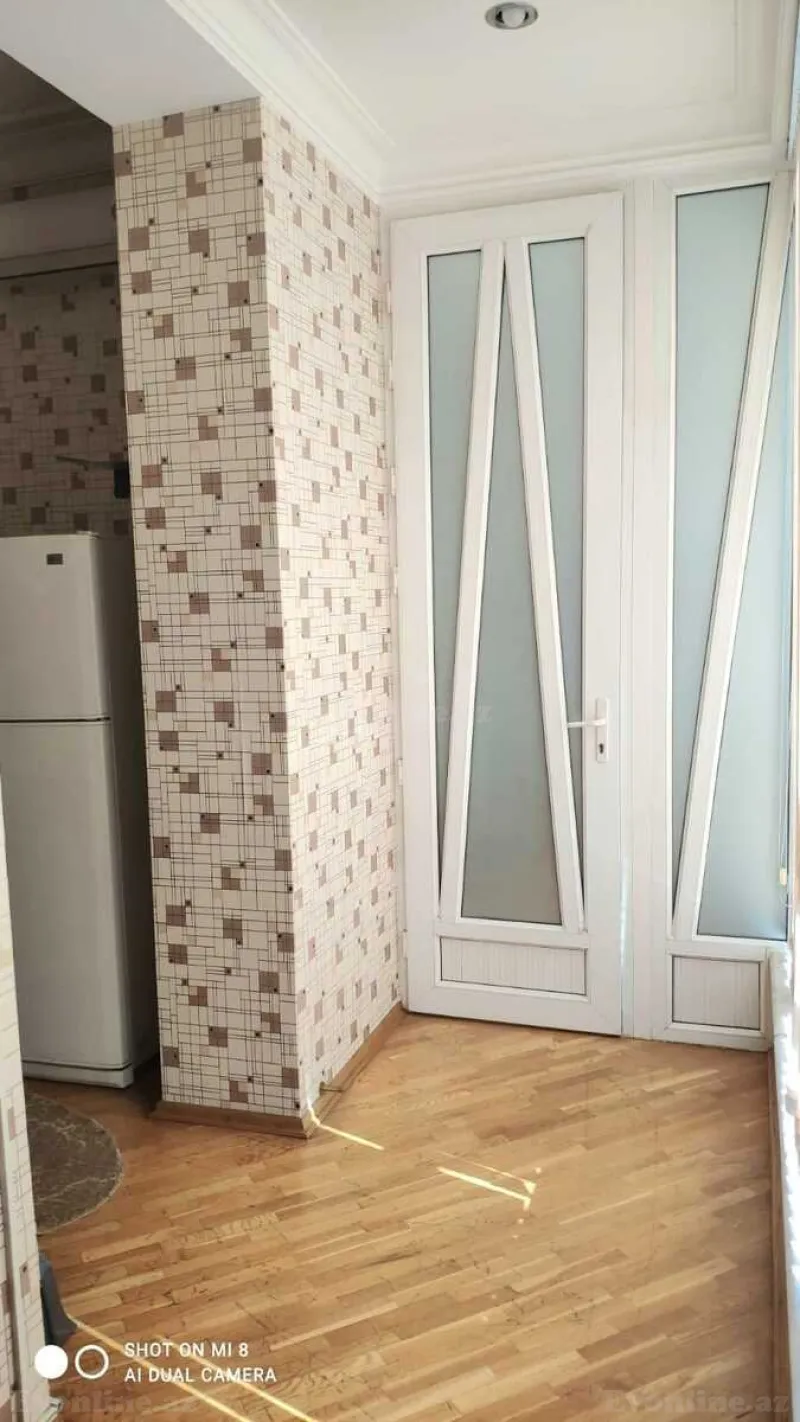 Kirayə verilir 4 otaqlı Mənzil Köhnə tikili 110 m² Sahil m. - şəkil 9