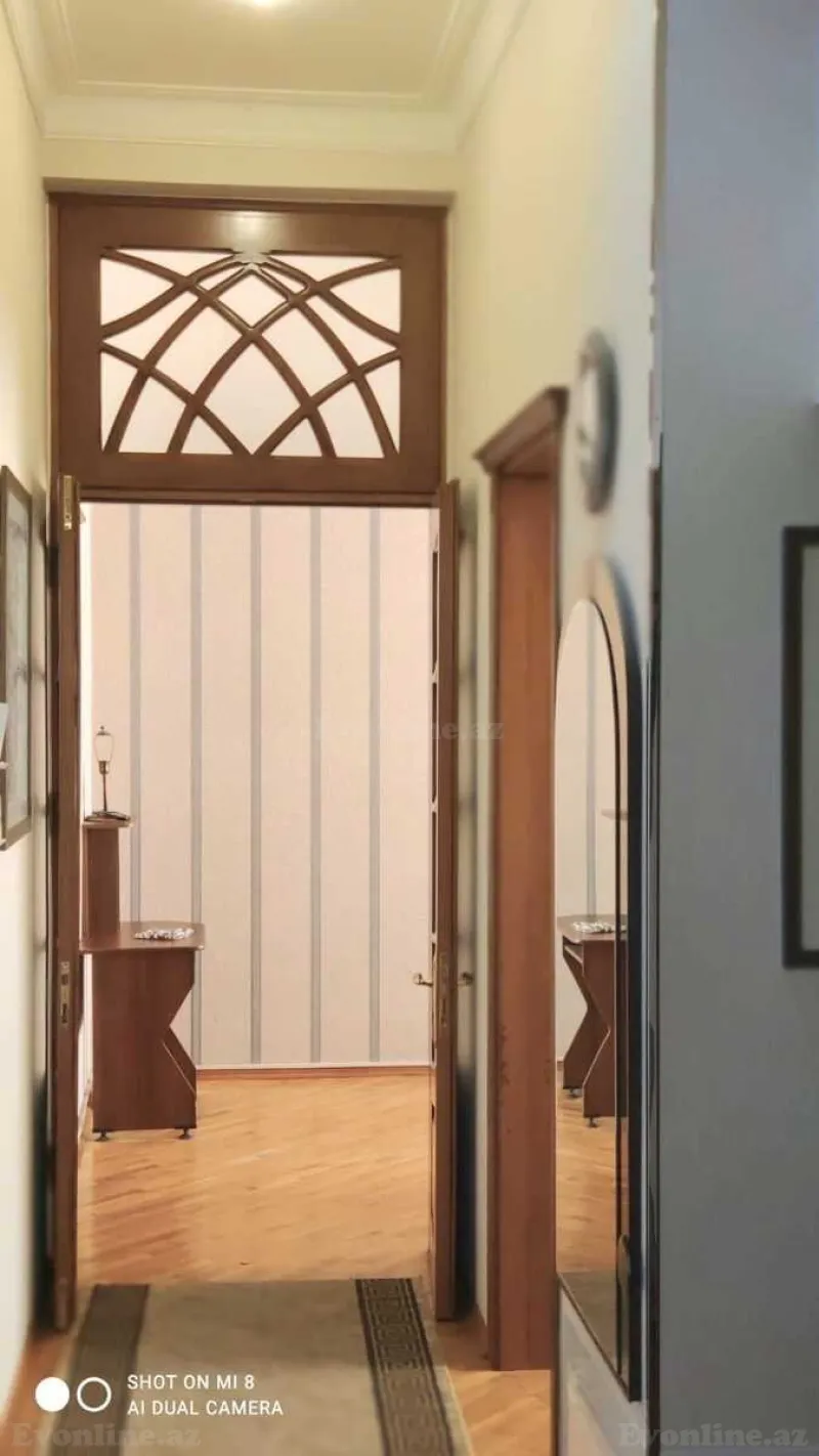 Kirayə verilir 4 otaqlı Mənzil Köhnə tikili 110 m² Sahil m. - şəkil 13