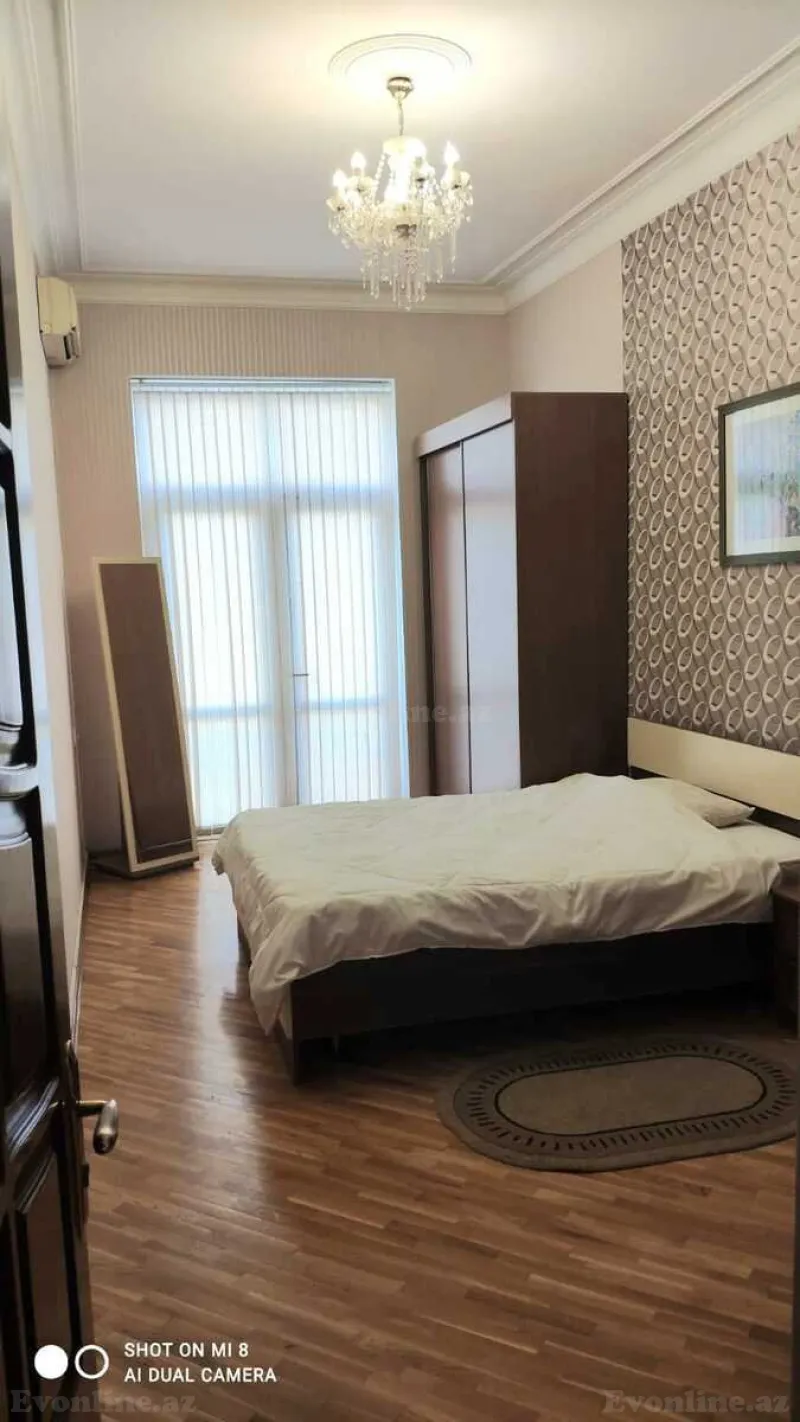 Kirayə verilir 4 otaqlı Mənzil Köhnə tikili 110 m² Sahil m. - şəkil 17