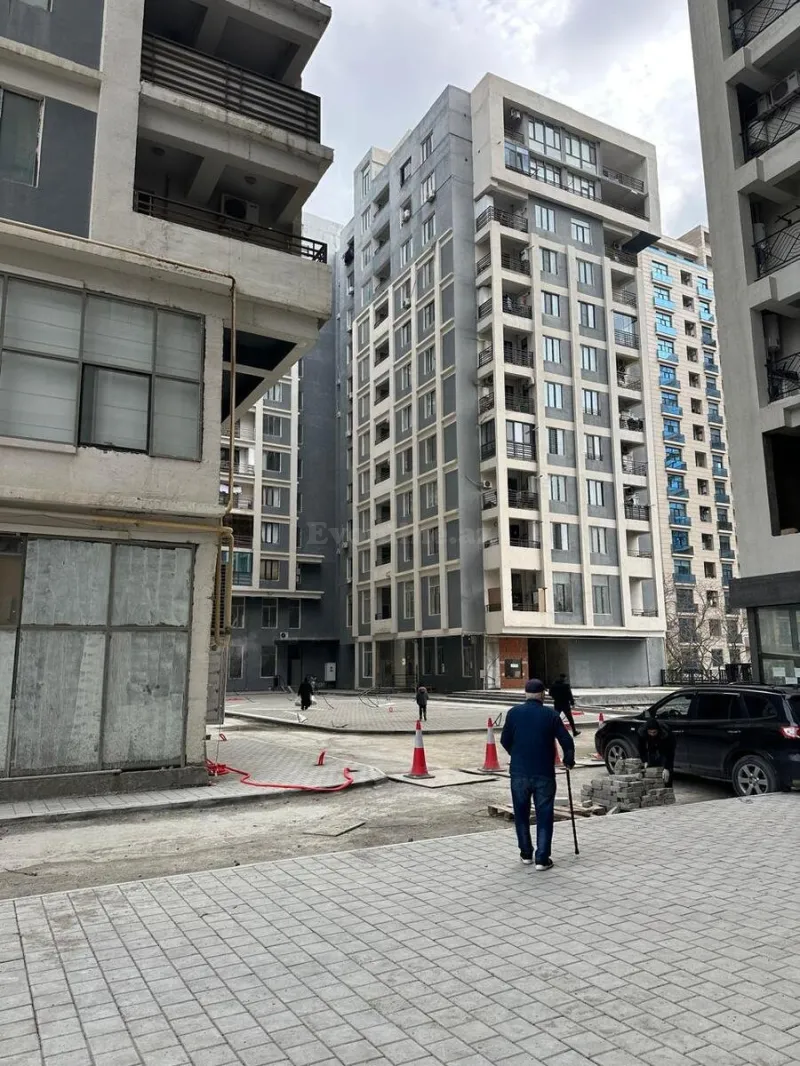 Satılır 3 otaqlı Mənzil Yeni tikili 145 m² 28 May m. - şəkil 4