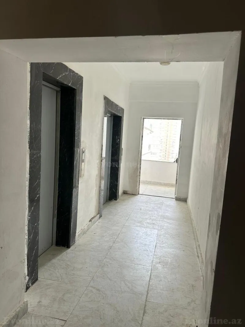 Satılır 3 otaqlı Mənzil Yeni tikili 145 m² 28 May m. - şəkil 12