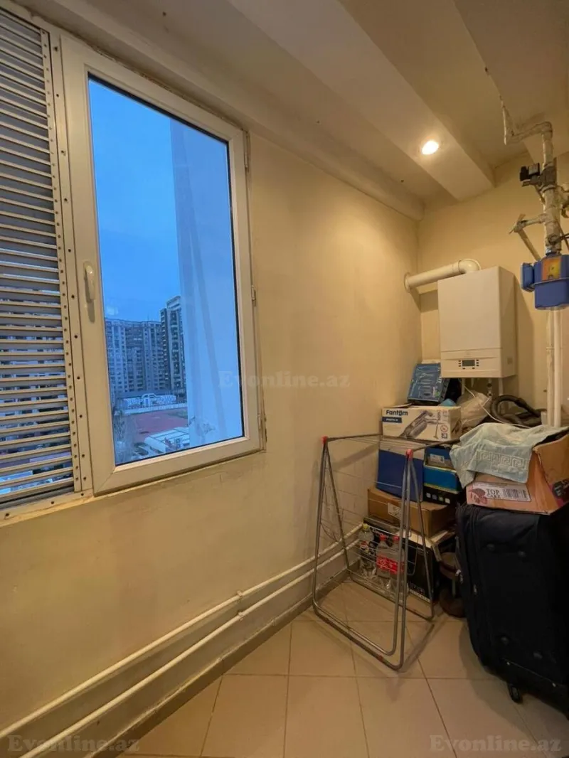 Satılır 2 otaqlı Mənzil Köhnə tikili 45 m² Gənclik m. - şəkil 12