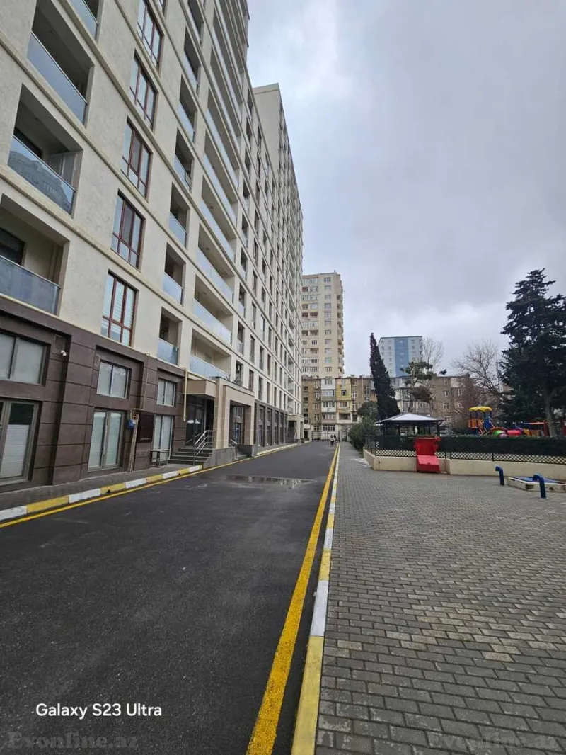 Satılır 2 otaqlı Mənzil Yeni tikili 80 m² Yasamal - şəkil 2