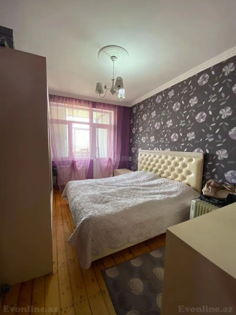 Satılır 4 otaqlı Mənzil Köhnə tikili 100 m² Sabunçu r. - şəkil 5