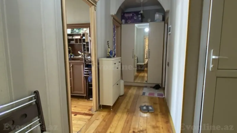 Satılır 4 otaqlı Mənzil Köhnə tikili 100 m² Sabunçu r. - şəkil 8