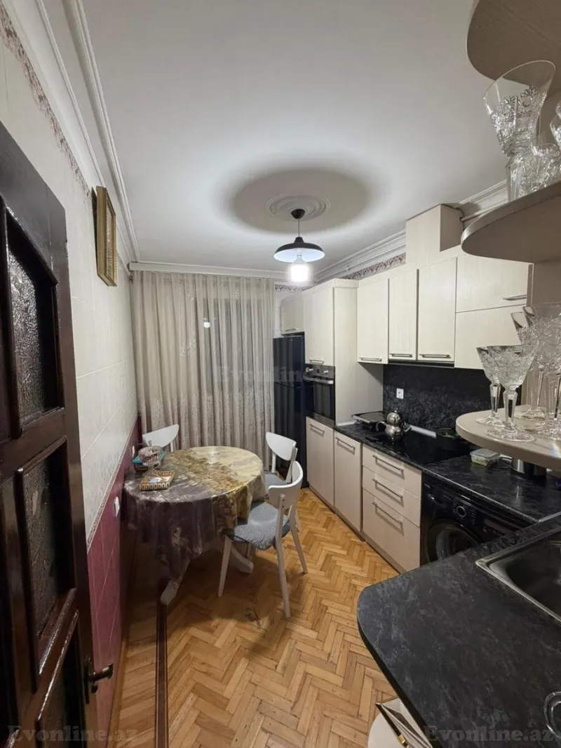 Satılır 3 otaqlı Mənzil Köhnə tikili 75 m² Nəriman Nərimanov m. - şəkil 6