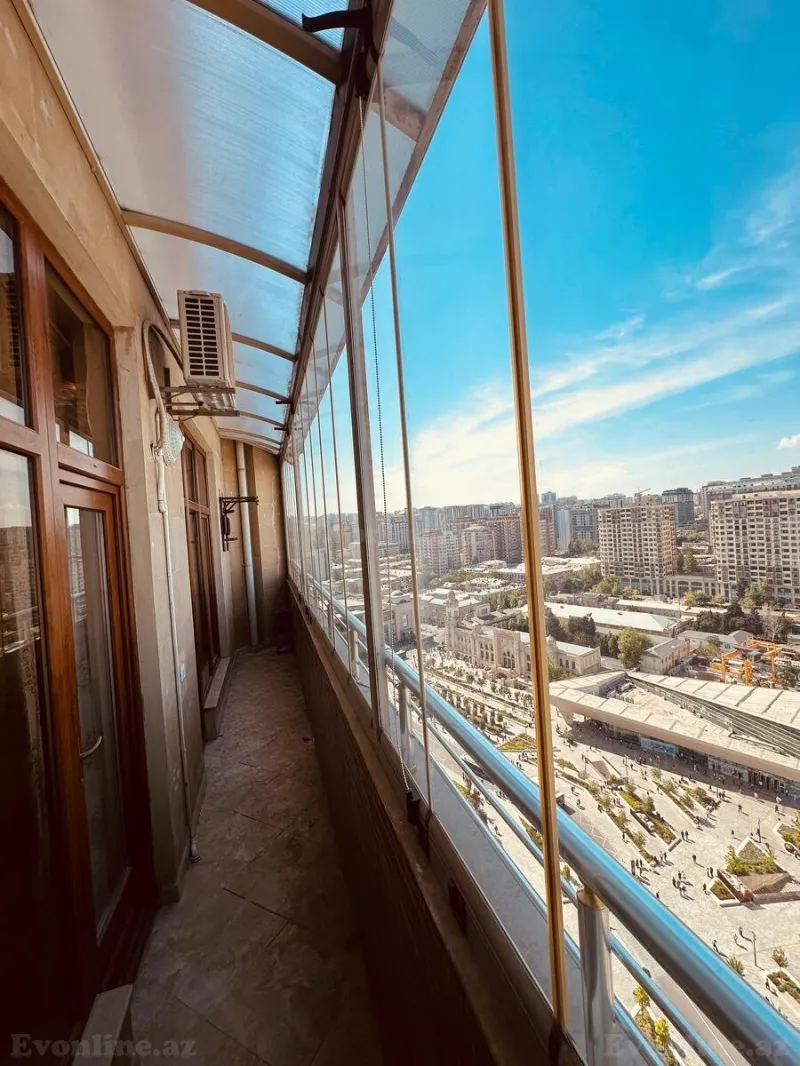 Satılır 6 otaqlı Mənzil Yeni tikili 233 m² 28 May m. - şəkil 24