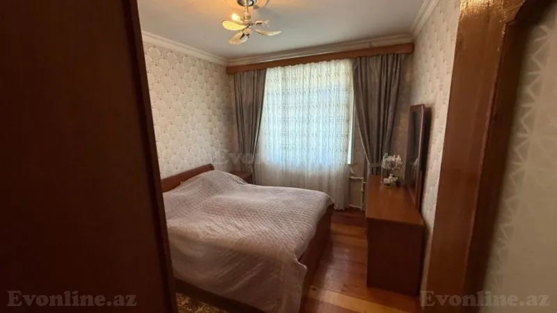 Satılır 5 otaqlı Mənzil Köhnə tikili 110 m² Həzi Aslanov - şəkil 5