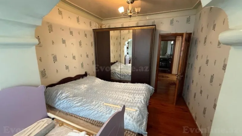 Satılır 5 otaqlı Mənzil Köhnə tikili 110 m² Həzi Aslanov - şəkil 8