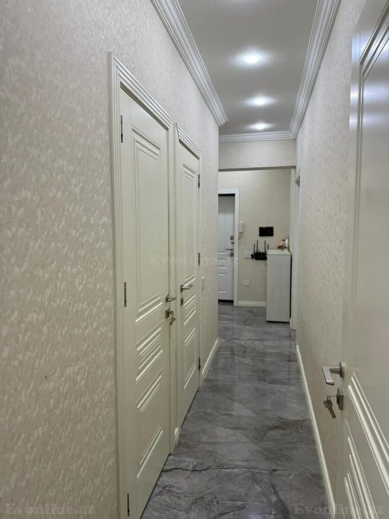 Satılır 2 otaqlı Mənzil Yeni tikili 68 m² 8 Noyabr m. - şəkil 12