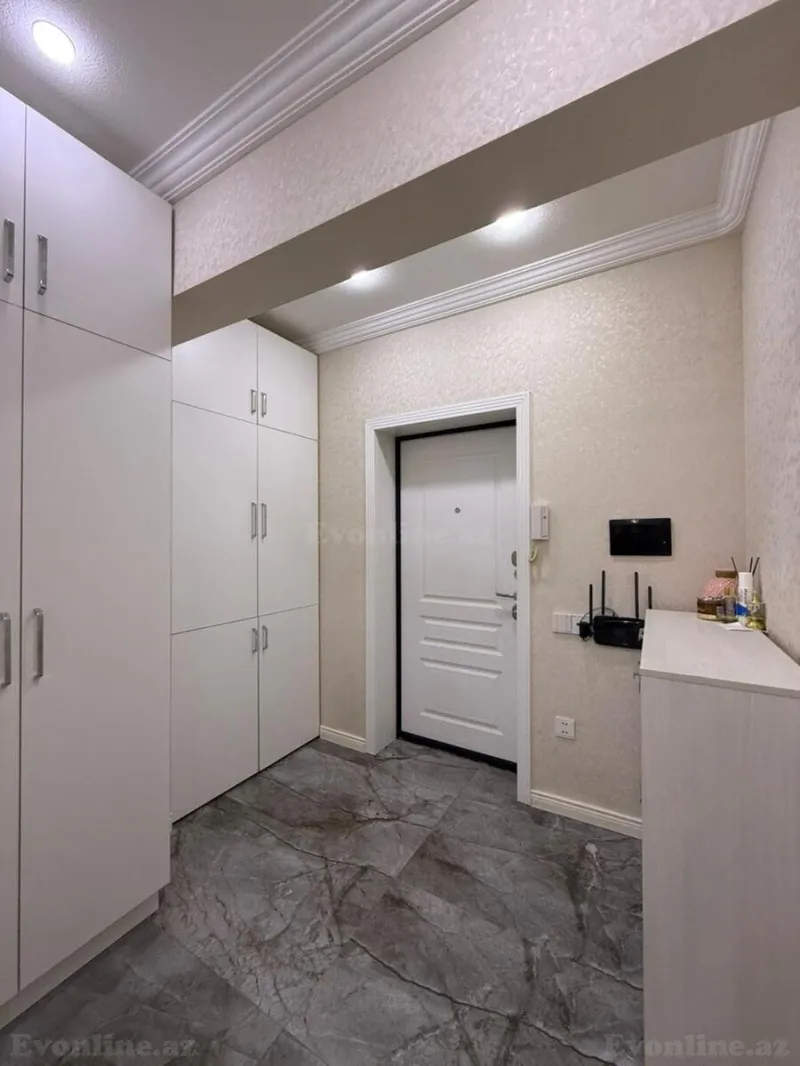 Satılır 2 otaqlı Mənzil Yeni tikili 68 m² 8 Noyabr m. - şəkil 13
