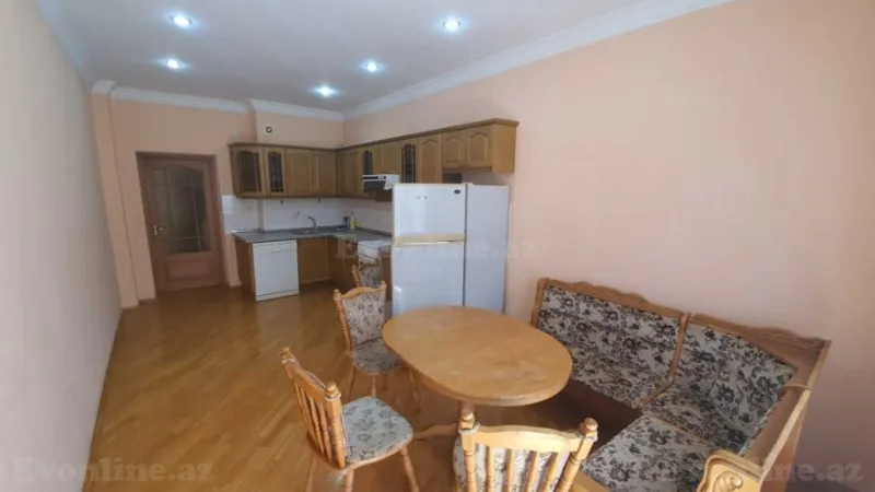 Kirayə verilir 4 otaqlı Mənzil Yeni tikili 220 m² 28 May m. - şəkil 12